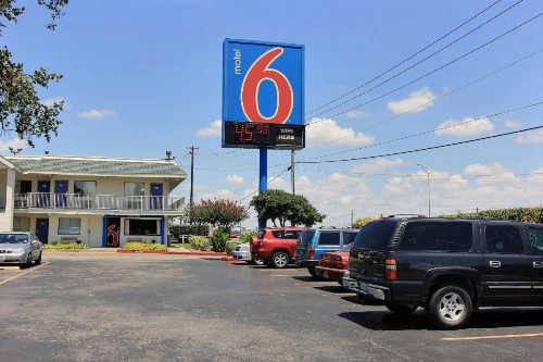 Motel 6-Austin TX - image 46