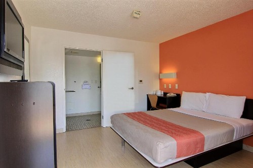 Motel 6-Austin TX - image 8