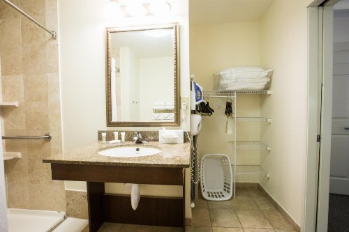 Staybridge Suites Austin Airport an IHG Hotel - image 9