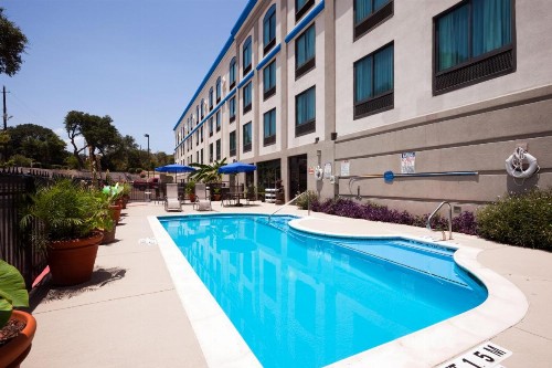 Holiday Inn Express Austin North Central an IHG Hotel - image 14