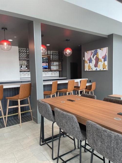 Holiday Inn Express Hotel & Suites Austin Airport an IHG Hotel - image 4