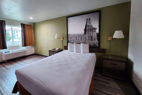 Super 8 by Wyndham Austin North/University Area - image 33