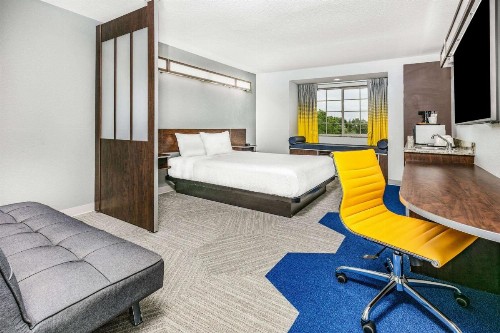 Microtel Inn & Suites by Wyndham Austin Airport - image 21