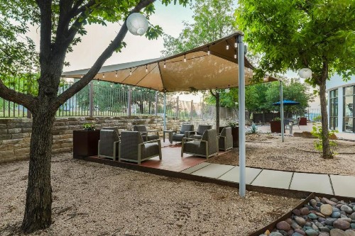 Courtyard Austin Airport - image 16
