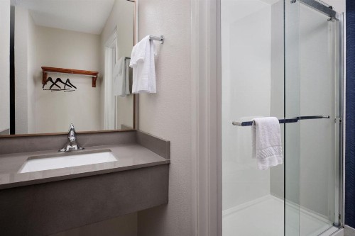 Fairfield Inn and Suites Austin South - image 25