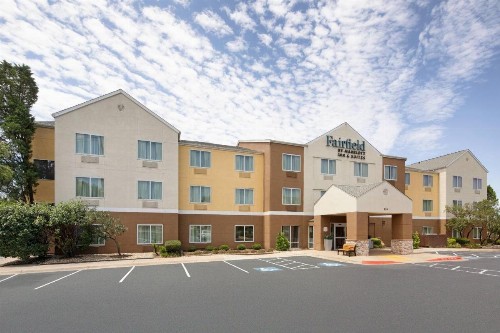 Fairfield Inn & Suites Austin University Area - image 1