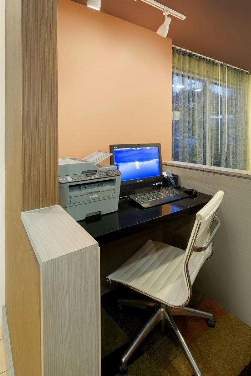 Fairfield Inn & Suites Austin University Area - image 19