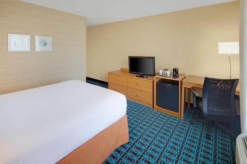 Fairfield Inn & Suites Austin University Area - image 5