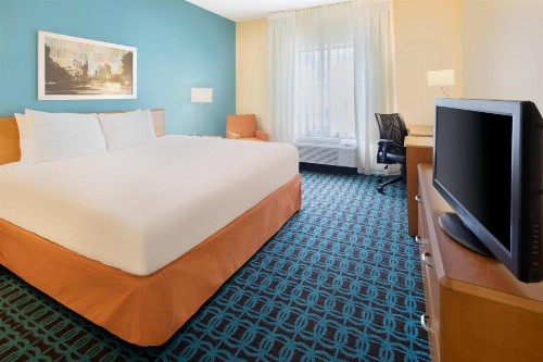 Fairfield Inn & Suites Austin University Area - image 7