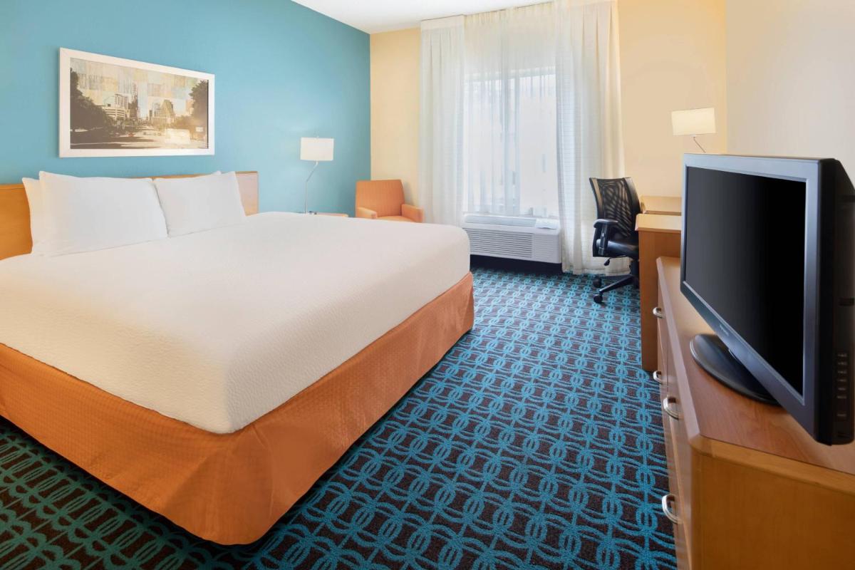 Fairfield Inn & Suites Austin University Area - image 7