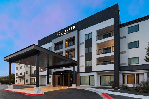 Courtyard by Marriott Austin The Domain Area - image 23