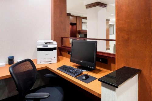 Fairfield Inn & Suites by Marriott Austin Parmer Tech Ridge - image 15