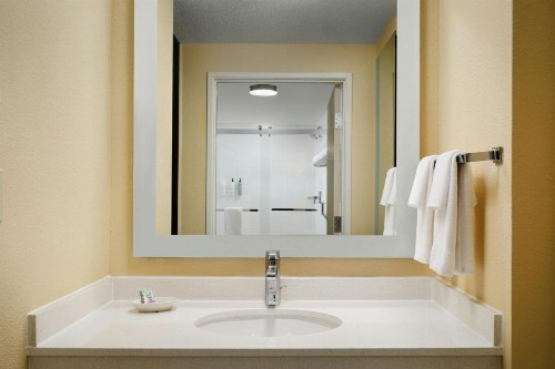 SpringHill Suites Austin South - image 24