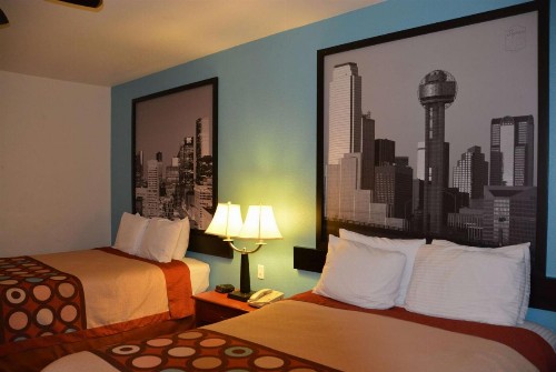 Super 8 by Wyndham Austin/Airport South - image 11