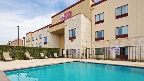 Best Western PLUS Austin Airport Inn & Suites