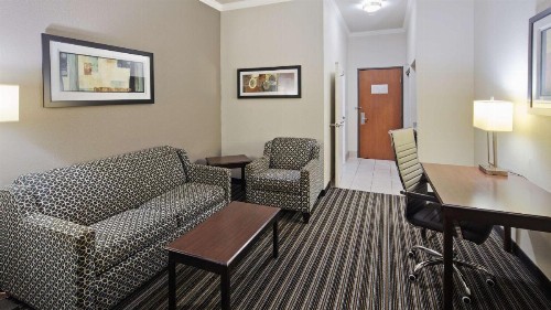 Best Western PLUS Austin Airport Inn & Suites - image 14
