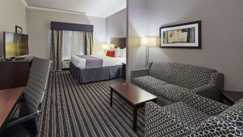 Best Western PLUS Austin Airport Inn & Suites - image 2
