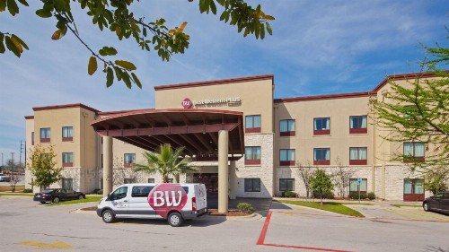 Best Western PLUS Austin Airport Inn & Suites - image 7