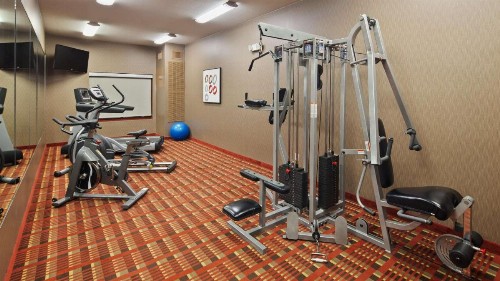 Best Western PLUS Austin Airport Inn & Suites - image 9