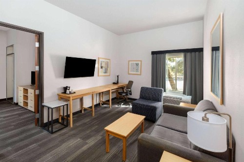 La Quinta by Wyndham Austin NW/Lakeline Mall - image 47
