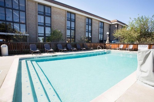 Drury Inn & Suites Austin North - image 13