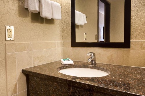 Drury Inn & Suites Austin North - image 33