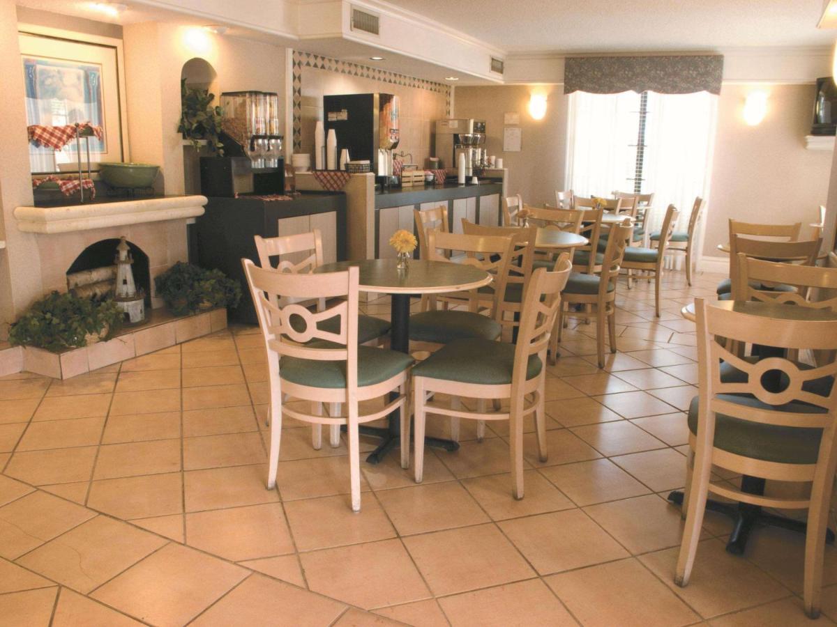 La Quinta Inn & Suites by Wyndham Austin South / Ih35 - image 6