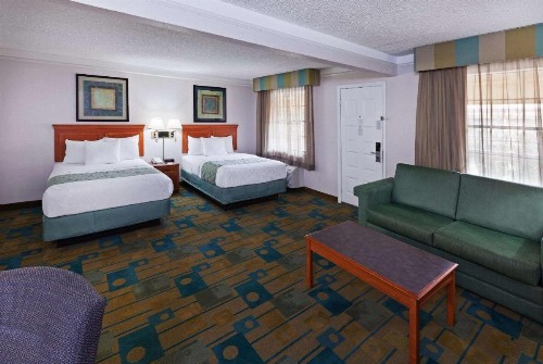 La Quinta Inn by Wyndham Austin Oltorf - image 7