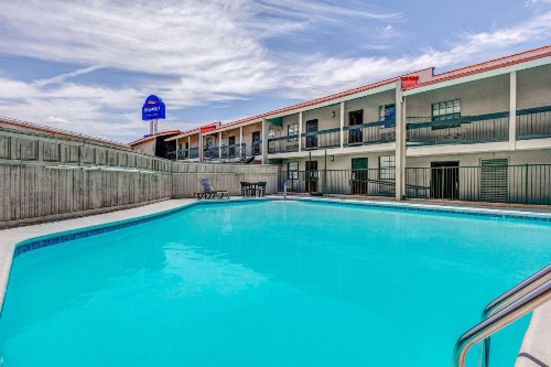 La Quinta Inn by Wyndham Austin University Area - image 22