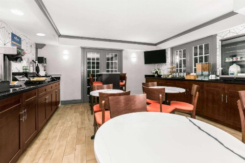 La Quinta Inn by Wyndham Austin University Area - image 29