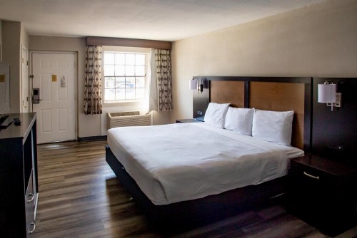 La Quinta Inn by Wyndham Austin University Area - image 32