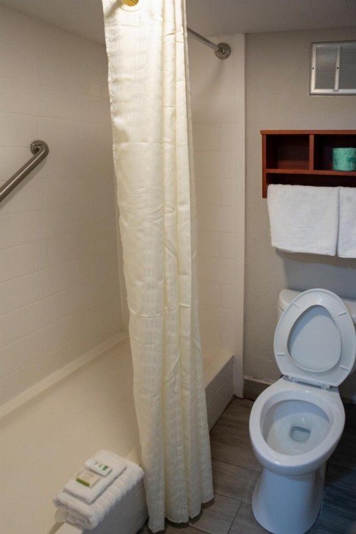 La Quinta Inn by Wyndham Austin University Area - image 36