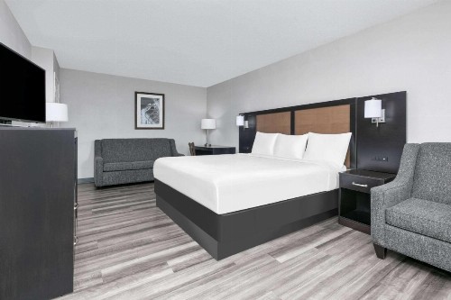 La Quinta Inn by Wyndham Austin University Area - image 43