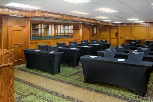 La Quinta Inn by Wyndham Austin Capitol / Downtown - image 5