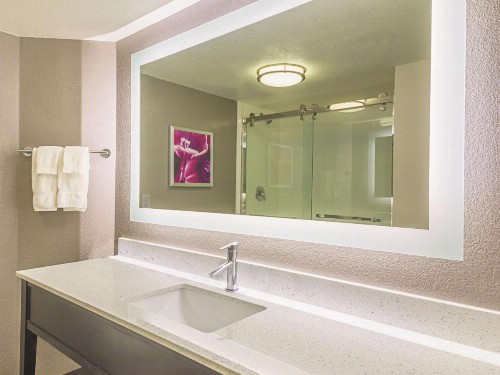 La Quinta by Wyndham Austin at The Domain - image 33