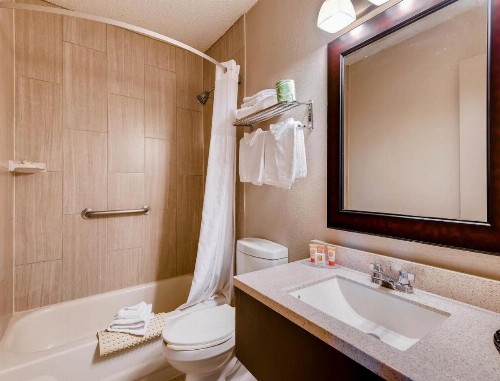 Orangewood Inn and Suites Midtown - image 28