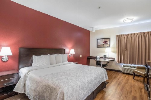 Red Roof Inn PLUS+ Austin South - image 16