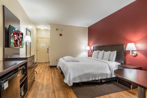 Red Roof Inn PLUS+ Austin South - image 19