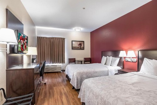 Red Roof Inn PLUS+ Austin South - image 28