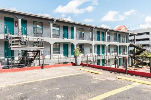 Rodeway Inn University/Downtown - image 6