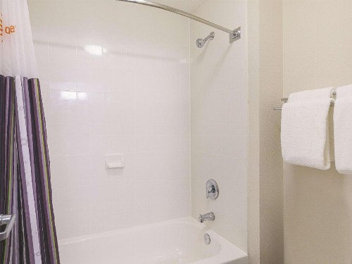 La Quinta by Wyndham Austin Round Rock - image 12