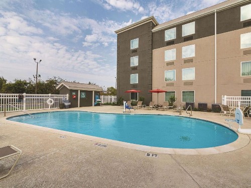 La Quinta by Wyndham Austin Round Rock - image 21