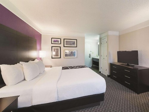 La Quinta by Wyndham Austin Round Rock - image 24