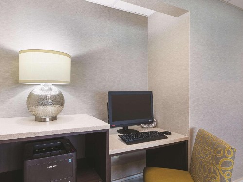 La Quinta by Wyndham Austin Round Rock - image 38