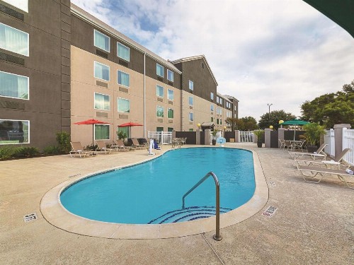 La Quinta by Wyndham Austin Round Rock - image 8