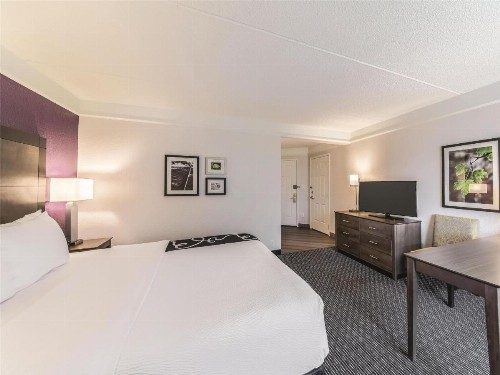 La Quinta by Wyndham Austin Airport - image 20
