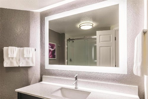 La Quinta by Wyndham Austin Airport - image 21