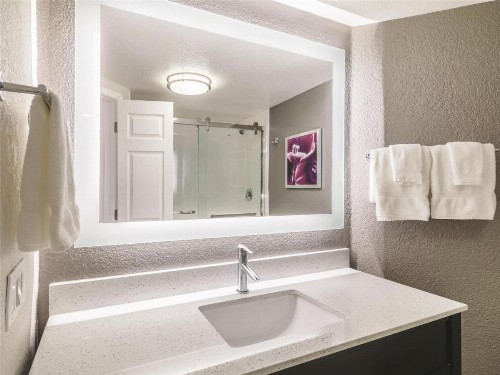 La Quinta by Wyndham Austin Airport - image 22