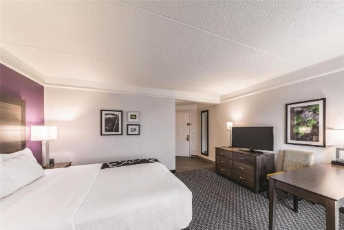 La Quinta by Wyndham Austin Airport - image 25