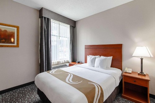 Quality Suites - image 22